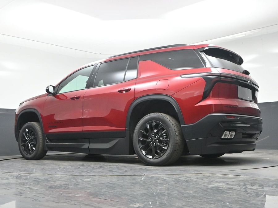 New 2026 Chevrolet Traverse 1LT Midnight - BraunAbility Side Entry In Floor Automatic Ramp