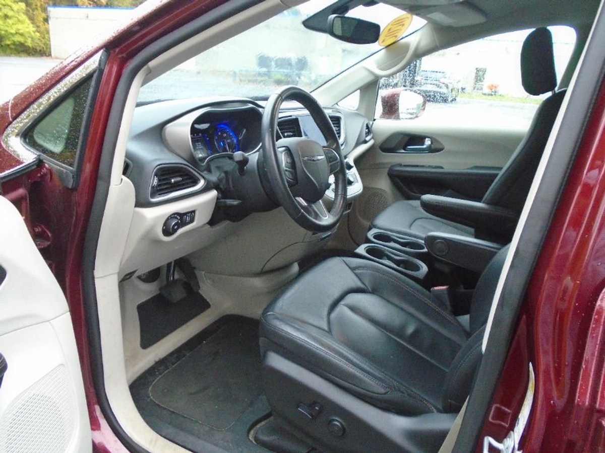 2020 CHRYSLER PACIFICA - Image 5