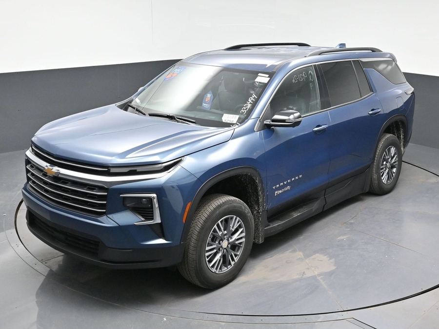 New 2026 Chevrolet Traverse 1LT - BraunAbility Side Entry In Floor Automatic Ramp
