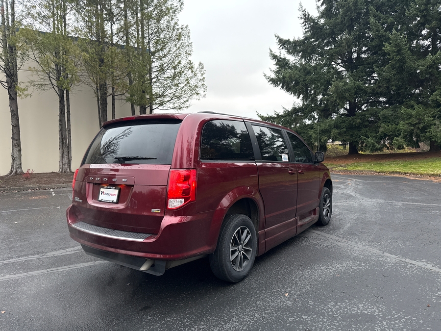 Used 2019 Dodge Grand Caravan GT - BraunAbility Side Entry Entry In Floor Automatic Ramp