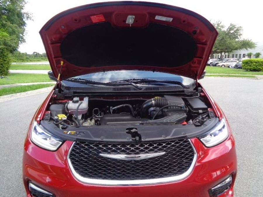 Used 2024 Chrysler Pacifica Touring L - BraunAbility Side Entry Entry In Floor Automatic Ramp