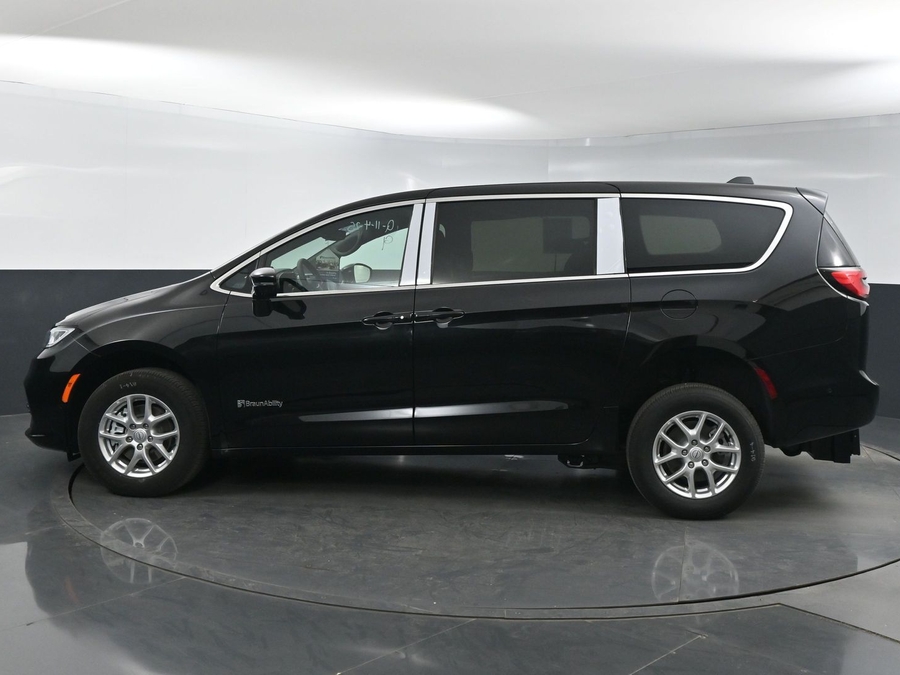 New 2025 Chrysler Pacifica Select Safety - BraunAbility Rear Entry Entry Fold Out Manual Ramp