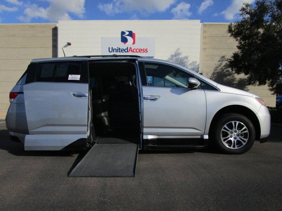 Used 2014 Honda Odyssey EX-L - VMI Side Entry Entry In Floor Automatic Ramp
