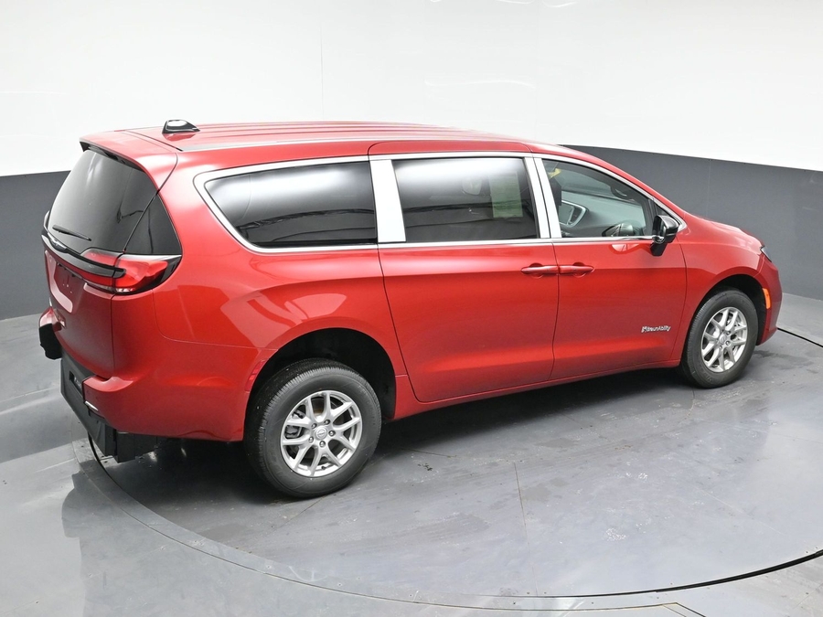 Red Chrysler Pacifica image number 12