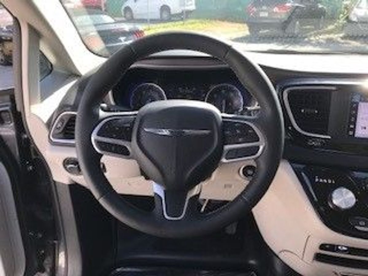 2023 CHRYSLER VOYAGER - Image 10