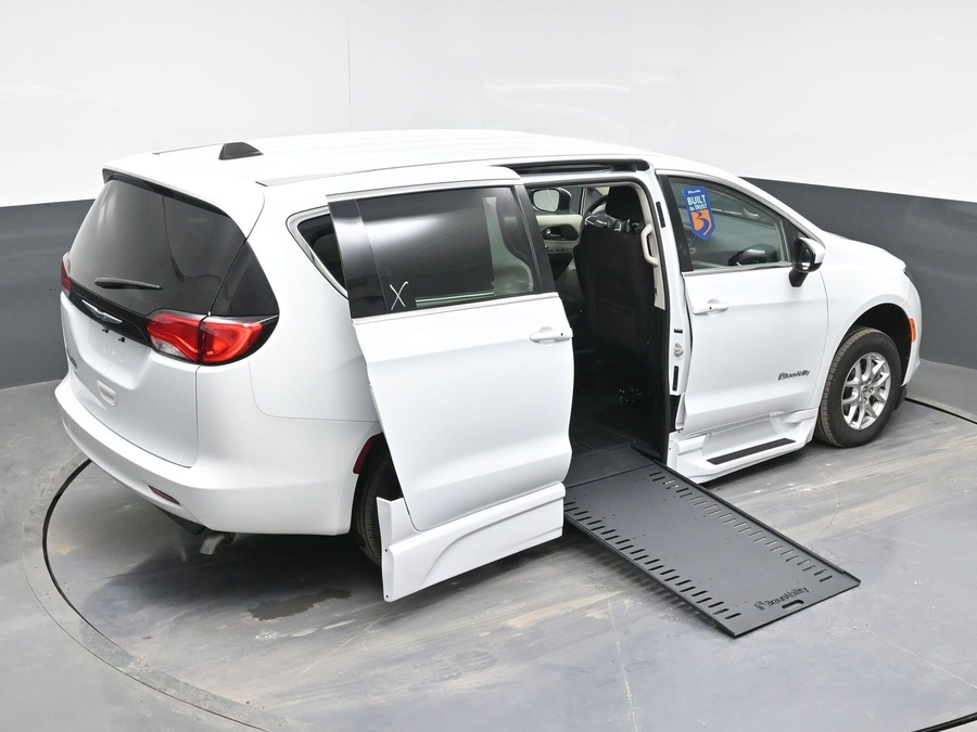 Used 2023 Chrysler Voyager LX - BraunAbility Side Entry Entry In Floor Automatic Ramp