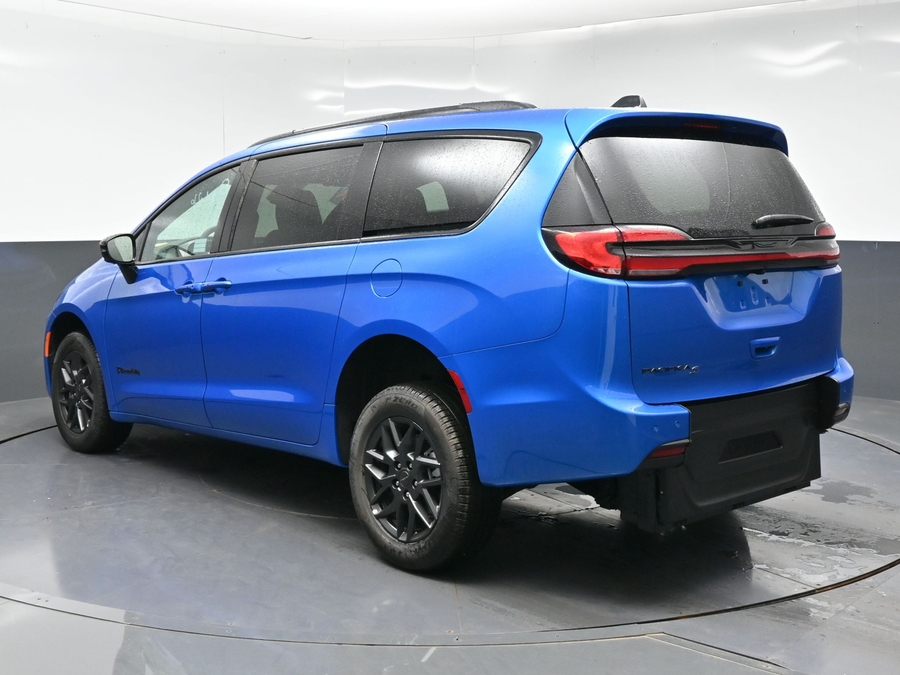 New 2027 Chrysler Pacifica Select Safety - BraunAbility Rear Entry Fold Out Manual Ramp