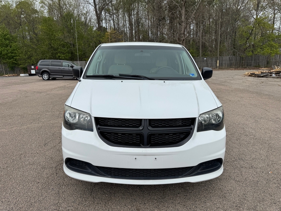 White Dodge Grand Caravan image number 5