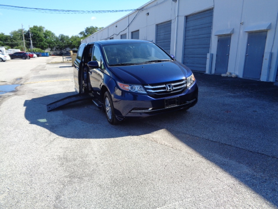 2016 Honda Odyssey EX-L's photo