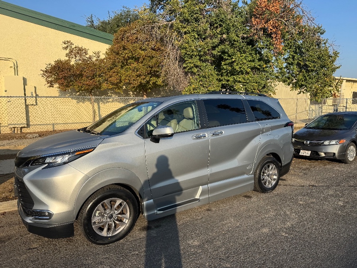 2022 TOYOTA SIENNA - Image 12