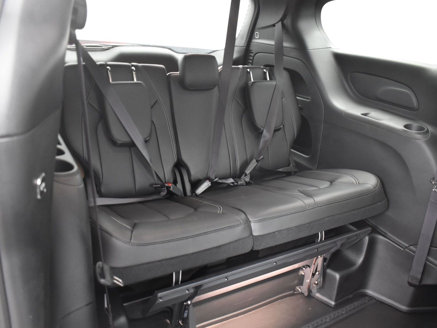 New 2025 Chrysler Pacifica Select Safety - BraunAbility Side Entry Entry Fold Out Automatic Ramp