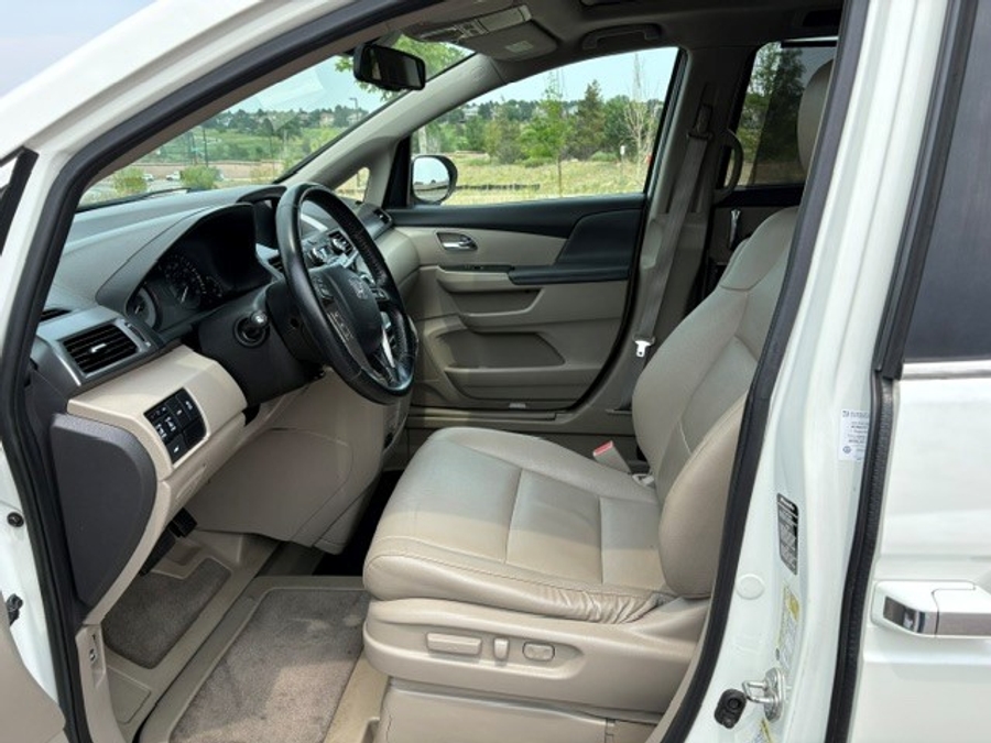 Used 2016 Honda Odyssey EX-L - BraunAbility Side Entry Fold Out Automatic Ramp