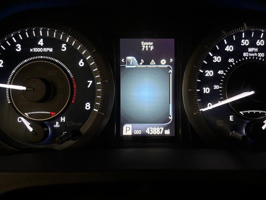 Used 2015 Toyota Sienna XLE - VMI Side Entry In Floor Automatic Ramp