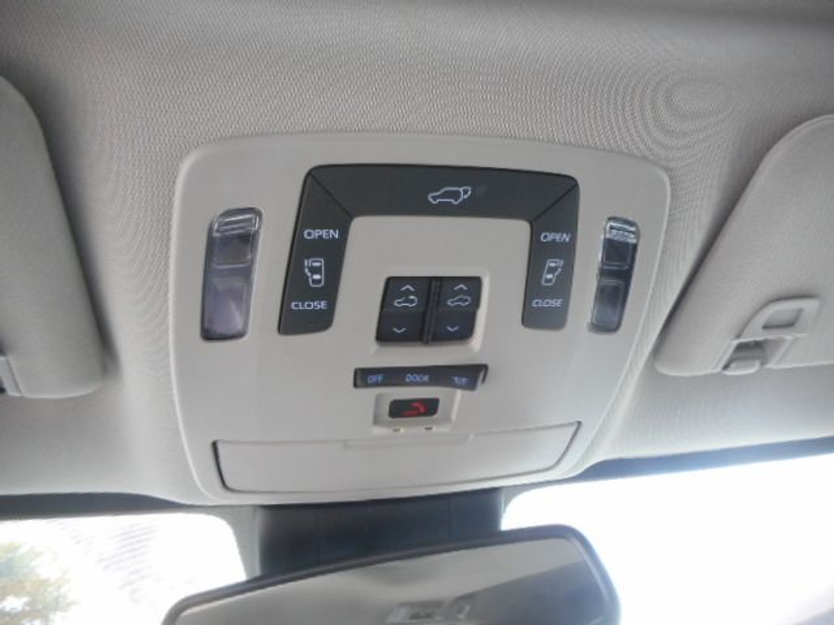 2024 TOYOTA SIENNA - Image 16