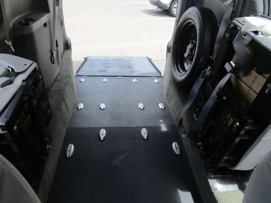 Used 2015 Toyota Sienna LE - FRE Rear Entry Entry Fold Out Manual Ramp