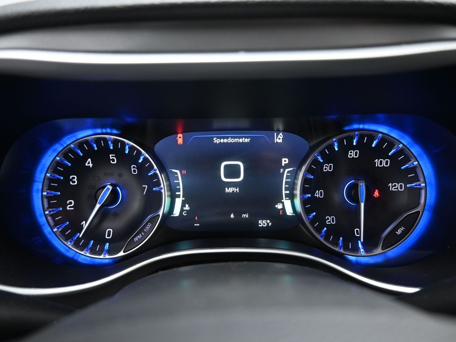 White Chrysler Pacifica image number 12