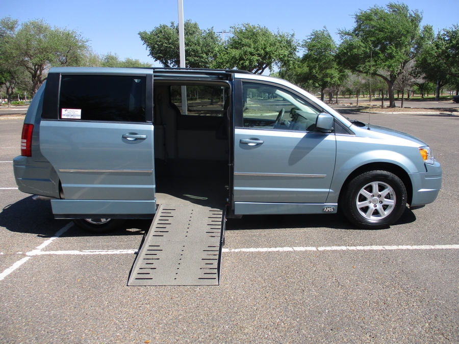 Used 2010 Chrysler Town and Country Touring - AMS  Entry  Ramp