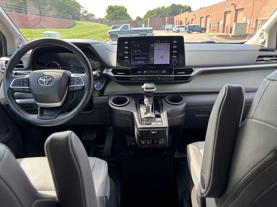 Used 2023 Toyota Sienna Hybrid XLE Plus - BraunAbility Side Entry Fold Out Automatic Ramp