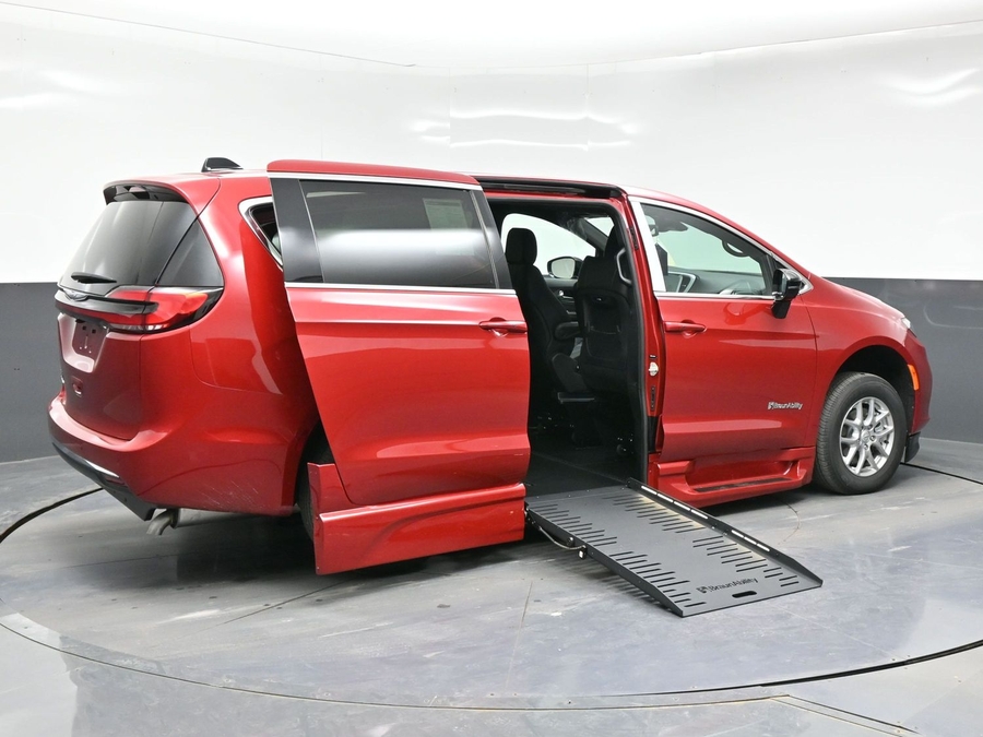 Red Chrysler Pacifica image number 6