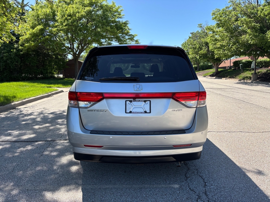 Used 2015 Honda Odyssey Touring Elite - VMI Side Entry Entry In Floor Automatic Ramp