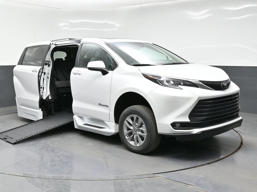 White Toyota Sienna with Side Entry Automatic In Floor ramp