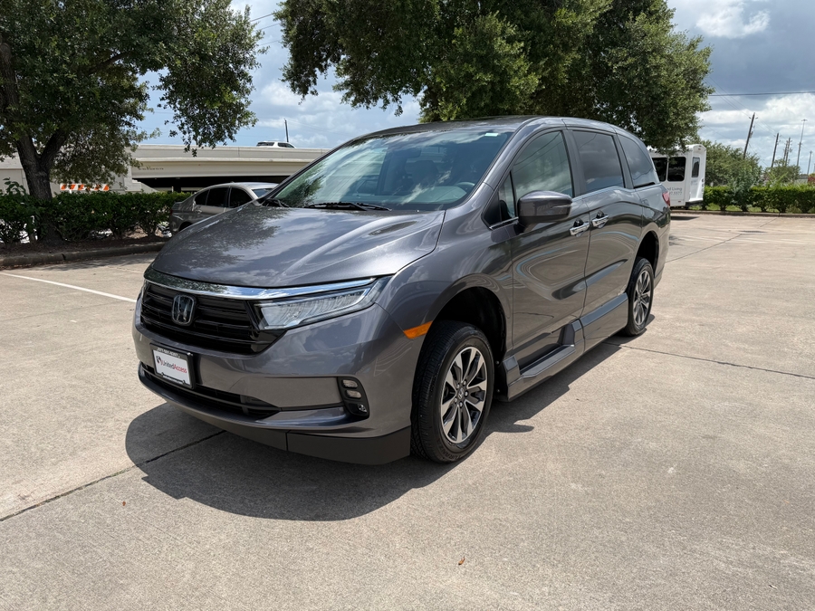 Used 2023 Honda Odyssey EX-L - VMI Side Entry In Floor Automatic Ramp