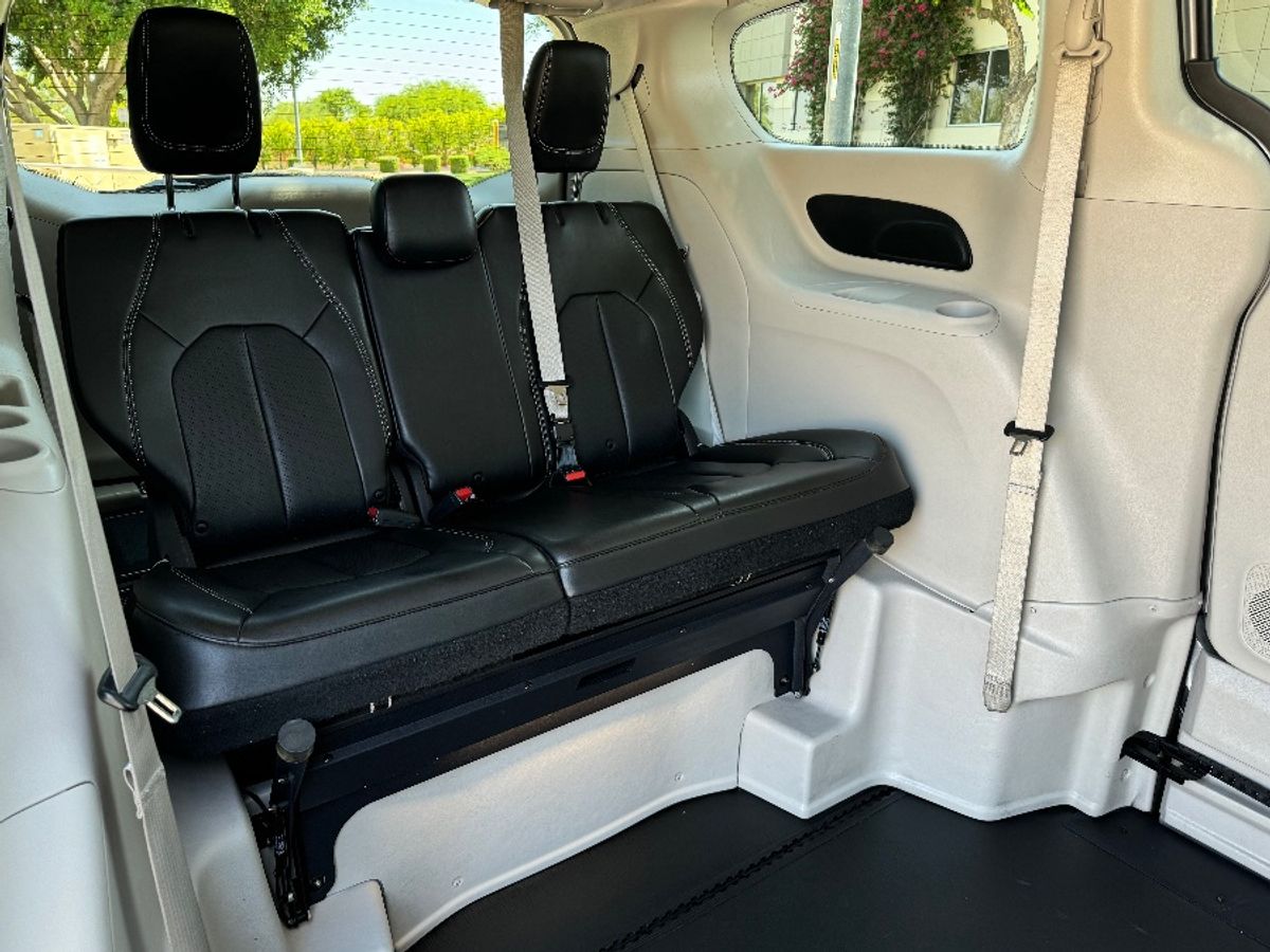 2020 CHRYSLER VOYAGER - Image 9