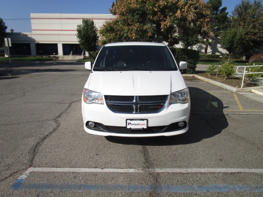 Used 2019 Dodge Grand Caravan SXT - OTH Rear Entry Entry Fold Out Manual Ramp