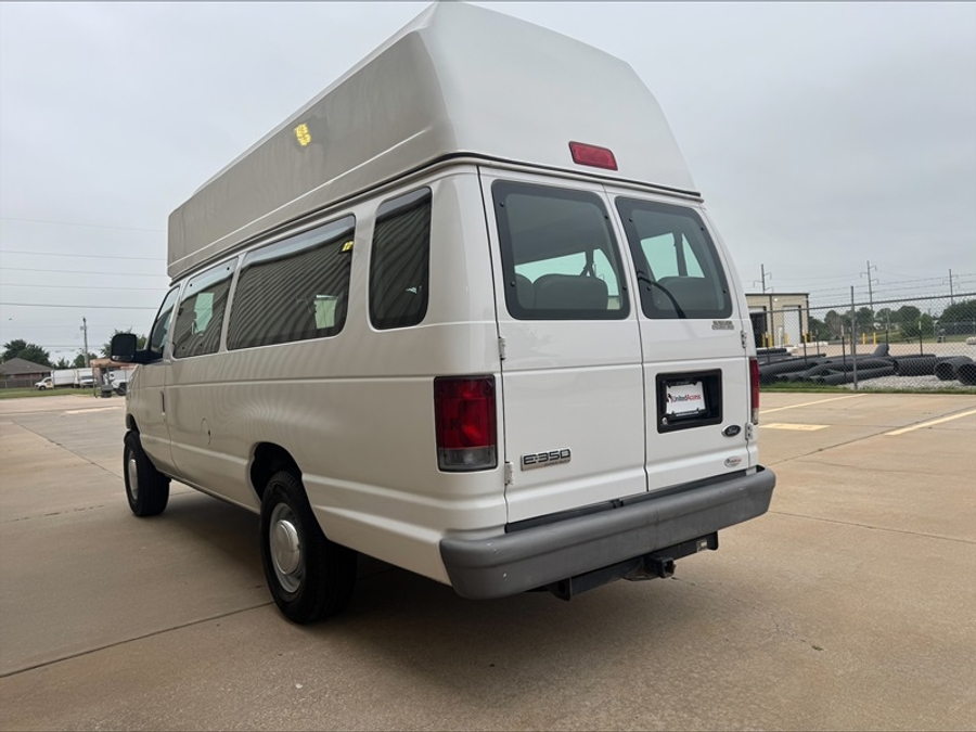 Used 2006 Ford E-Series E-350 SD - OTH Side Entry Lift Automatic Ramp