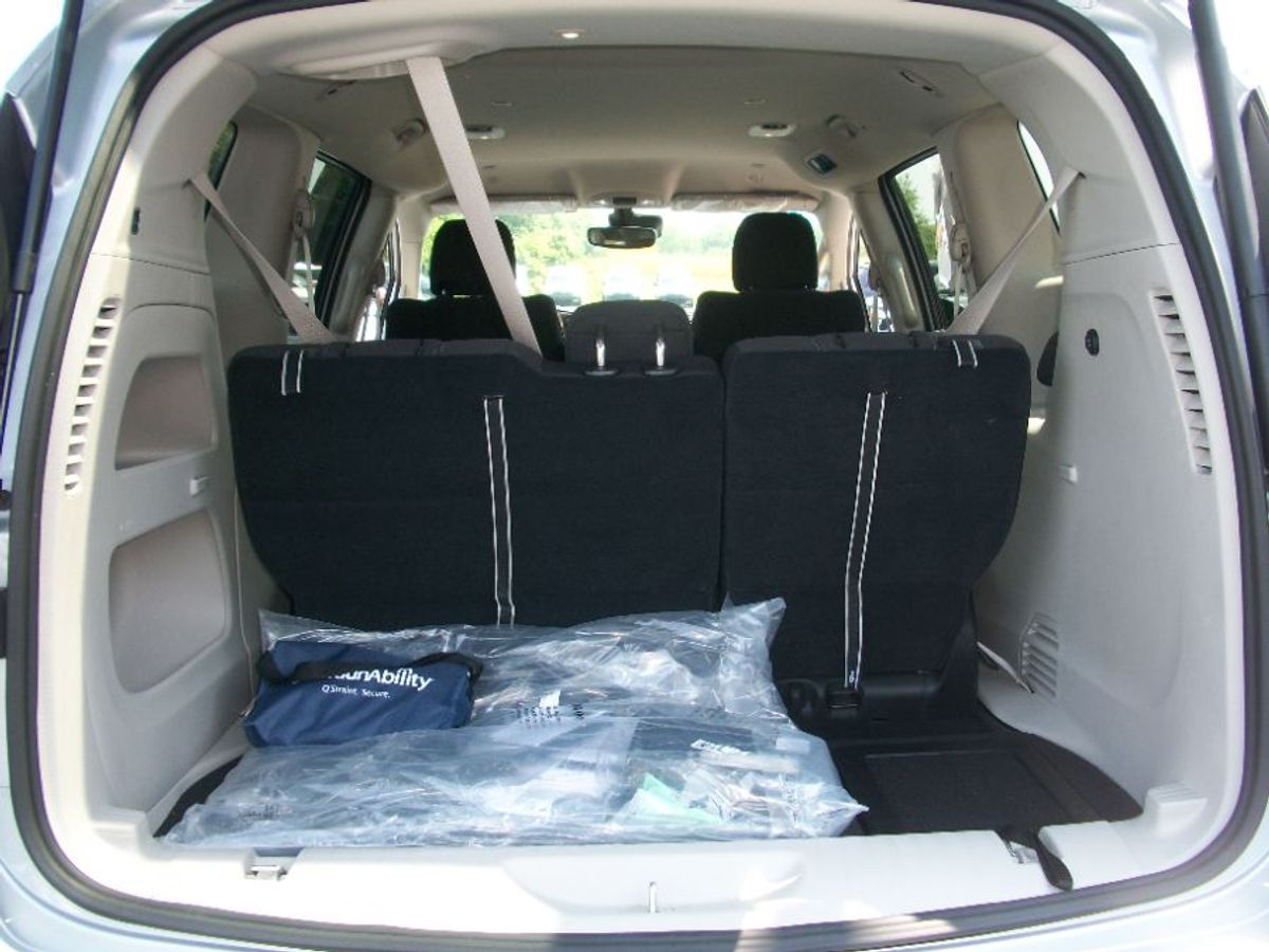 2023 CHRYSLER VOYAGER - Image 18