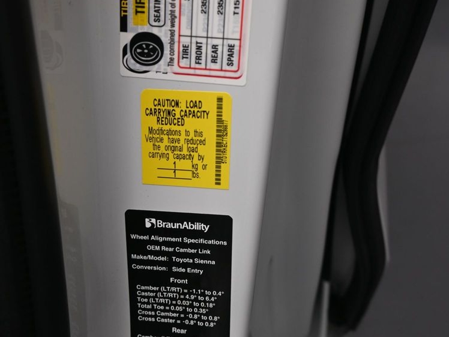 New 2026 Toyota Sienna Hybrid XLE Add - BraunAbility Side Entry In Floor Automatic Ramp
