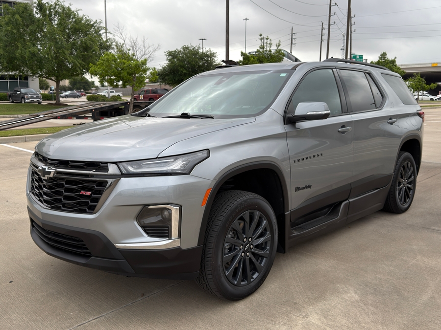 Used 2023 Chevrolet Traverse RS - BraunAbility Side Entry Entry In Floor Automatic Ramp