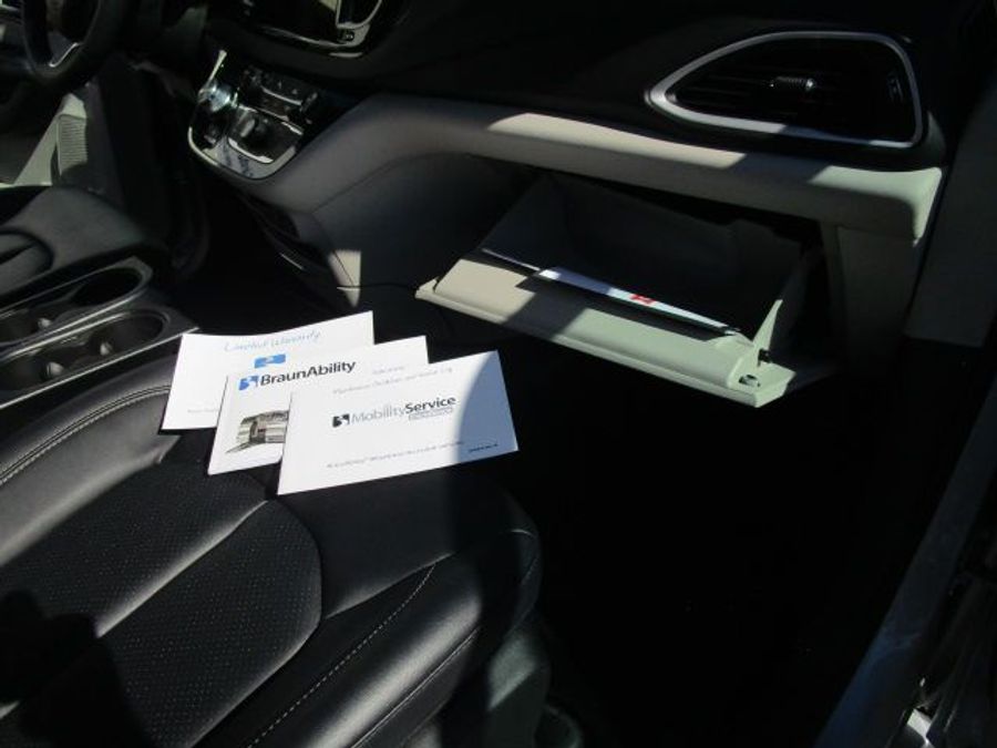 Used 2024 Chrysler Pacifica Touring L - BraunAbility Side Entry Entry Fold Out Automatic Ramp