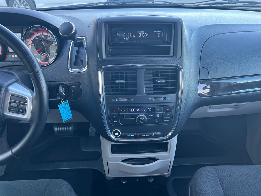 Used 2012 Dodge Grand Caravan SXT - BraunAbility Side Entry Entry Fold Out Automatic Ramp