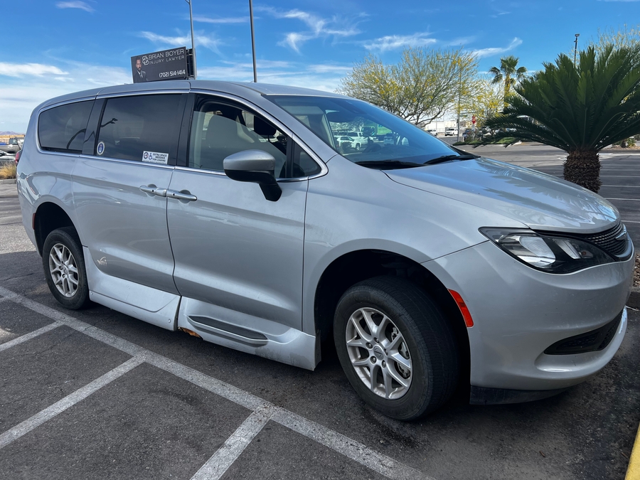 Used 2022 Chrysler Voyager LX - VMI Side Entry Entry In Floor Automatic Ramp