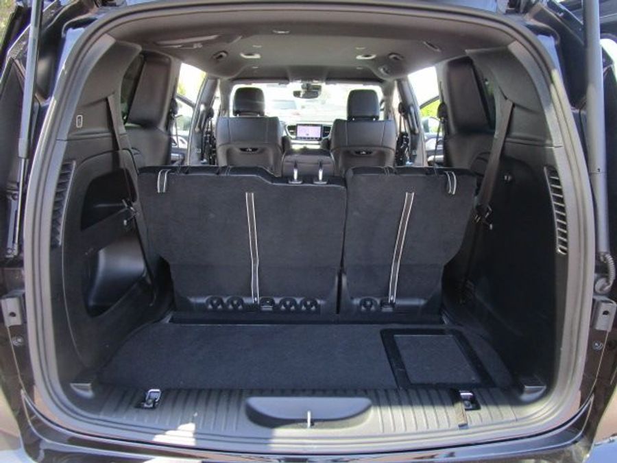 Used 2023 Chrysler Pacifica Touring L - BraunAbility Side Entry Entry Fold Out Automatic Ramp