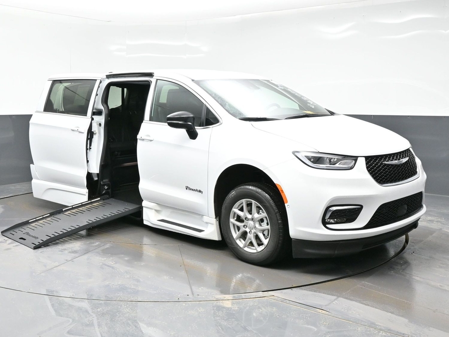 White Chrysler Pacifica with Side Entry Automatic Fold Out ramp