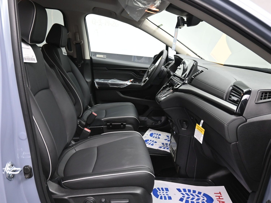 Grey Honda Odyssey image number 8