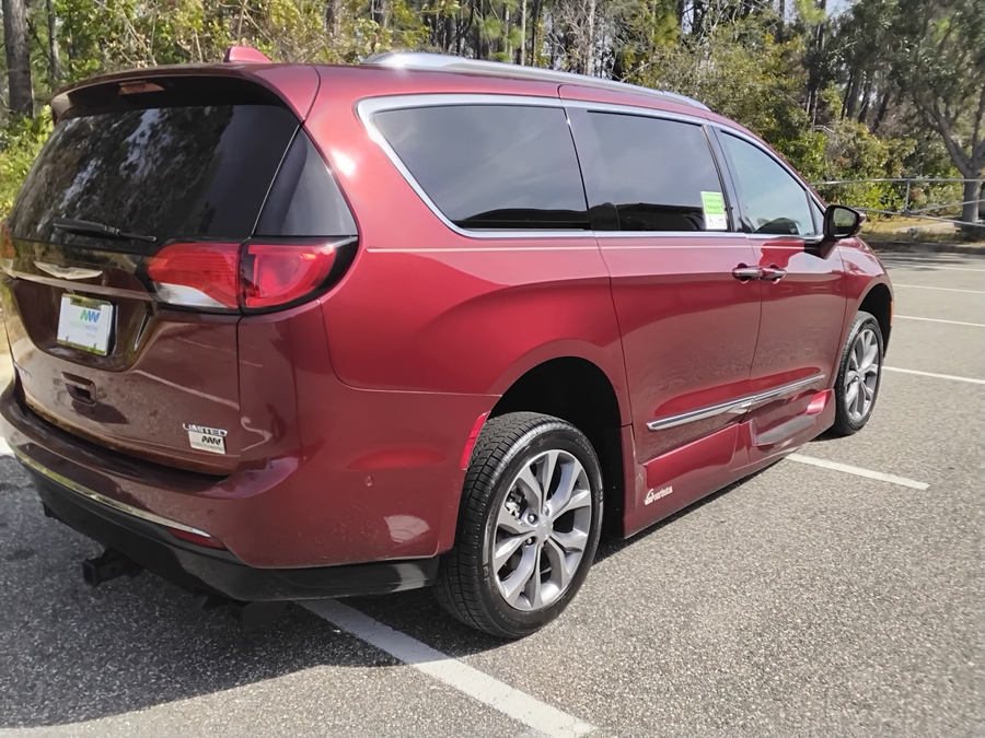 2019 CHRYSLER PACIFICA - Image 7
