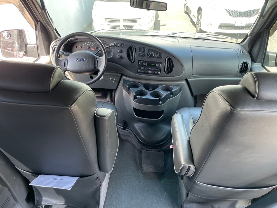 Used 2008 Ford E-Series E250 - OTH Side Entry Entry Lift Automatic Ramp