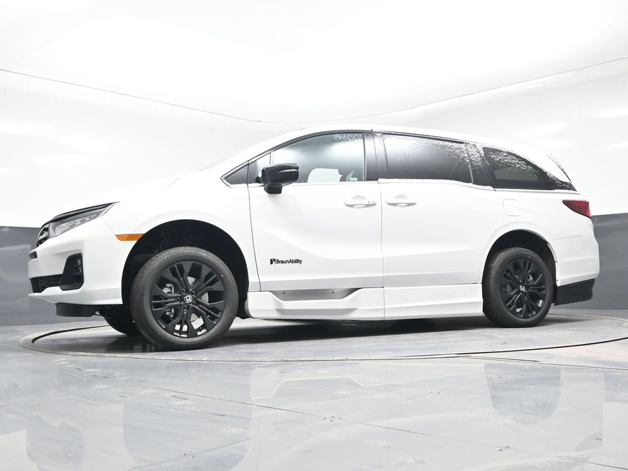New 2026 Honda Odyssey Sport - BraunAbility Side Entry In Floor Automatic Ramp