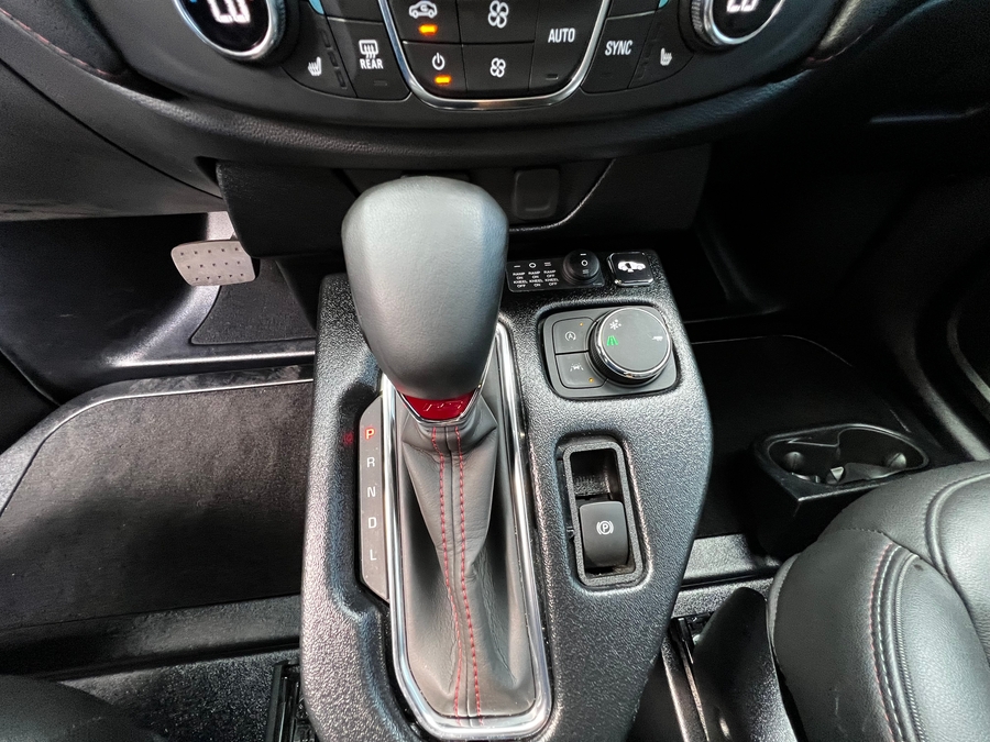 Used 2023 Chevrolet Traverse 2LT - BraunAbility Side Entry Entry In Floor Automatic Ramp