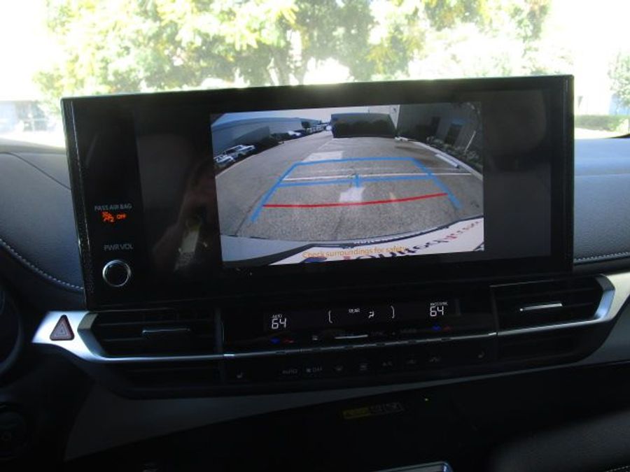 New 2025 Toyota Sienna Hybrid XSE Sport - VMI Side Entry Entry In Floor Automatic Ramp