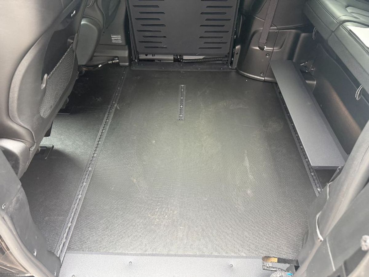 Número de imagen Chrysler Pacifica negro 11