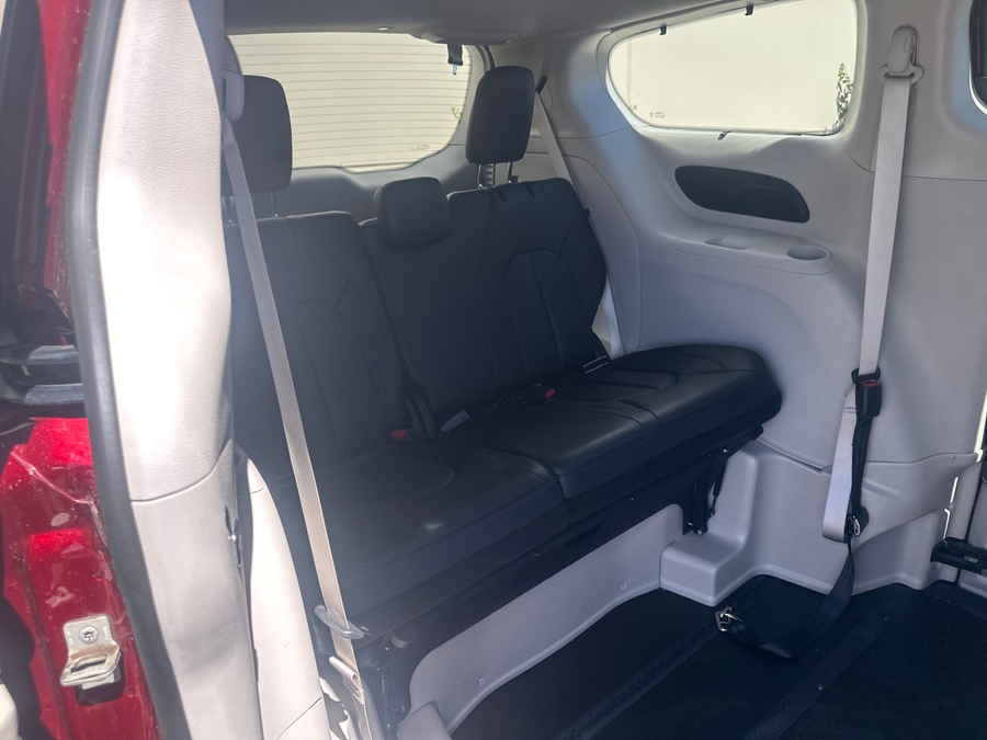 Used 2020 Chrysler Pacifica Touring L - BraunAbility Side Entry Entry In Floor Automatic Ramp