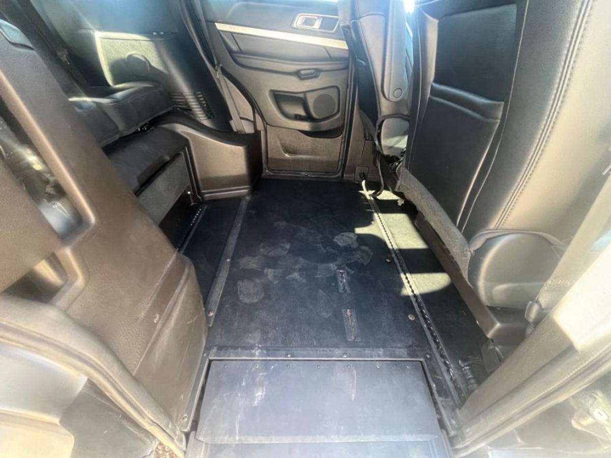 2017 FORD EXPLORER - Image 8