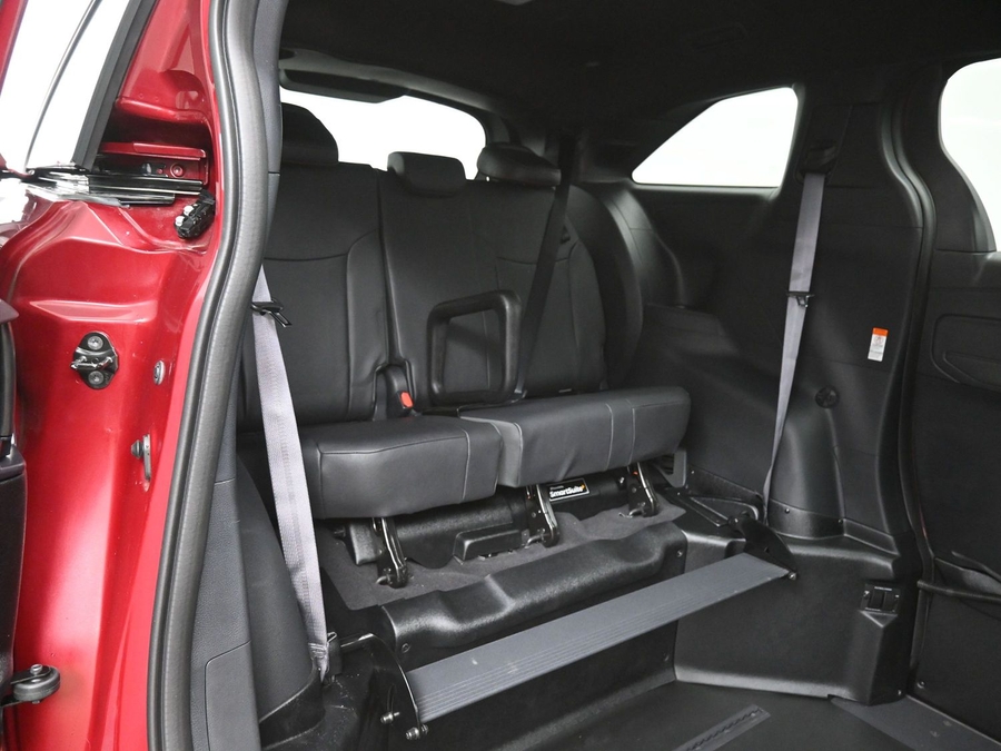 New 2025 Toyota Sienna Hybrid XSE Sport - BraunAbility Side Entry Entry Fold Out Automatic Ramp