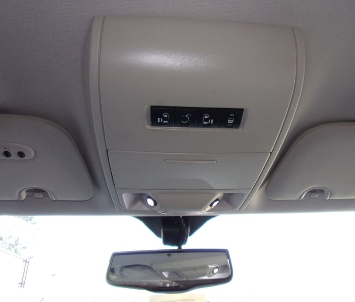 2015 CHRYSLER TOWN AND COUNTRY - Image 12