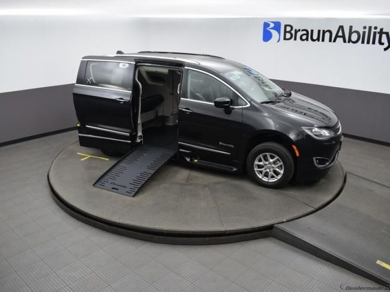 2020 CHRYSLER PACIFICA - Image 5