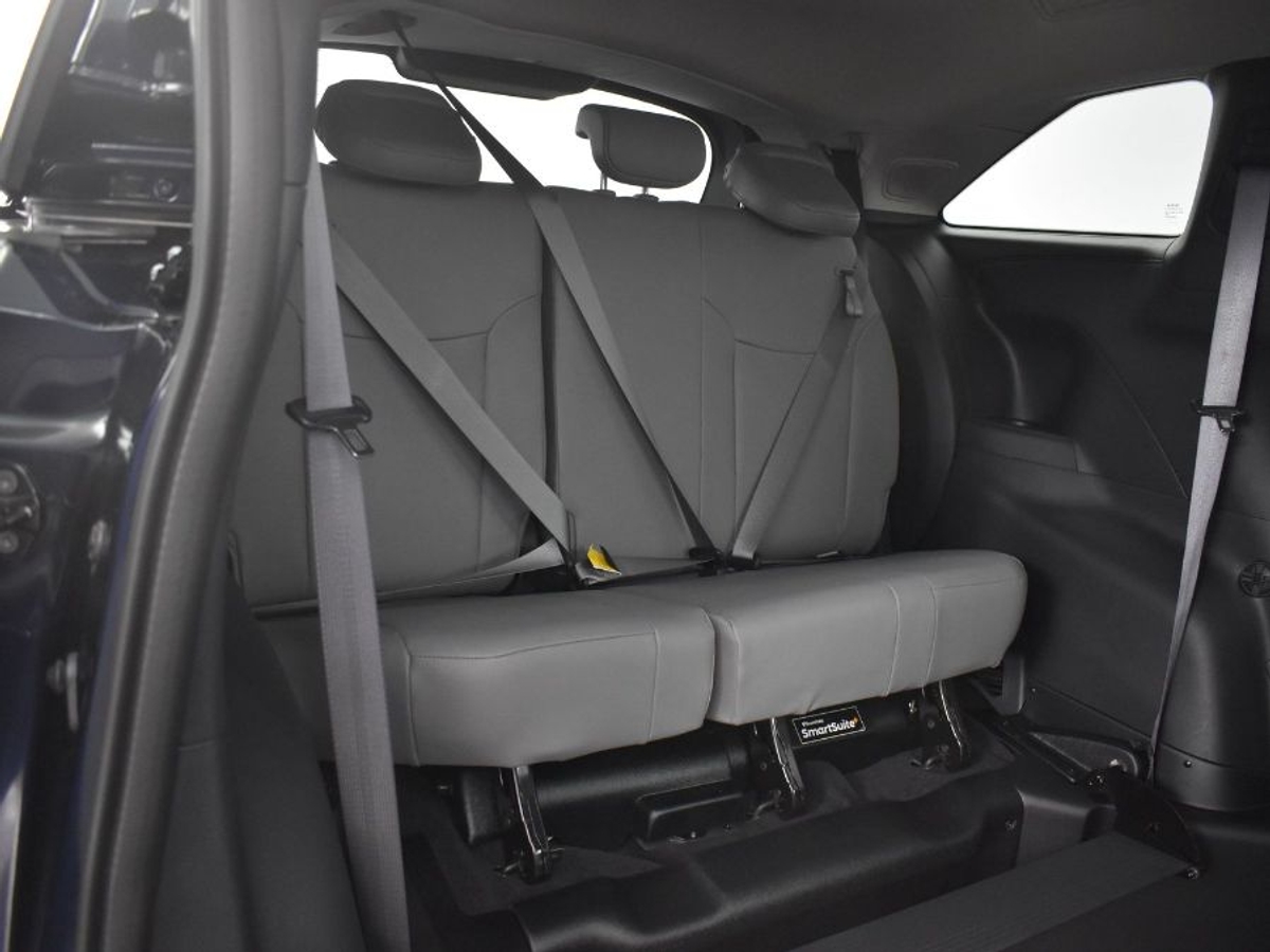 2025 TOYOTA SIENNA - Image 10